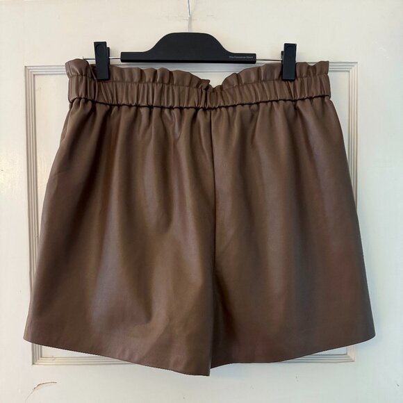 Amazon The Drop Rose Loose-Fit Paperbag Pull-On Faux Leather Shorts XL - Picture 3 of 4
